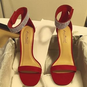 Anne Michelle - Size 7 - Red